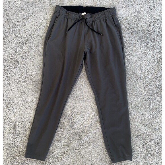 Travis Mathew Men’s Travel 2.0 Pants Joggers Gray XXL Stretch Drawstring 1MU430 - Picture 2 of 6